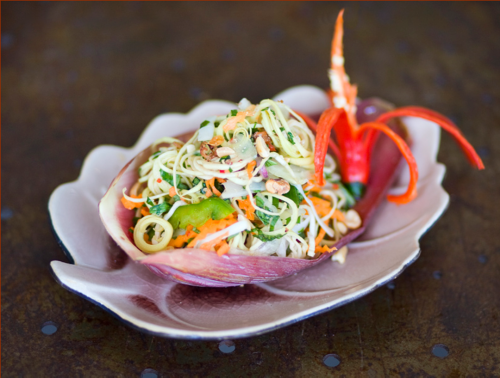 Bữa ăn từ hoa chuối - Ảnh 2.