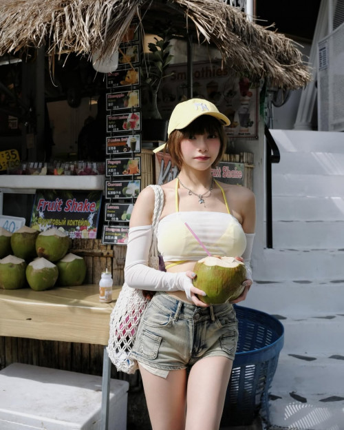 Người mẫu Lý Chí Lâm đang đối mặt với những cáo buộc từ bạn trai cũ.