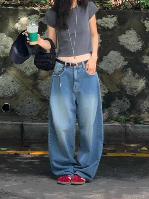 Barrel jeans