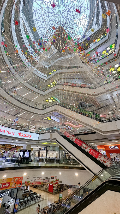 Cảnh quan tầm lưới tại Vạn Hạnh Mall