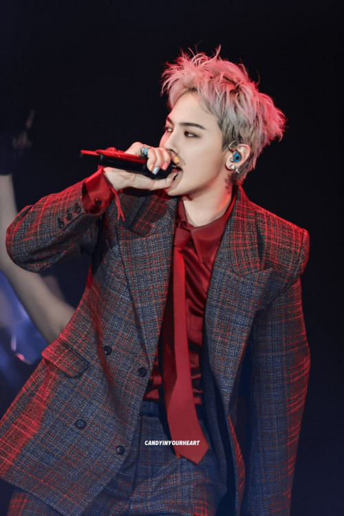 G-Dragon cán đích với album mới nhất