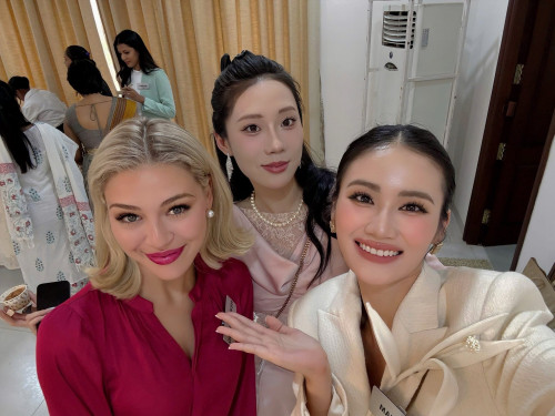 Video Hoa hậu Ý Nhi bị quay lén tại Miss World- Ảnh 2.