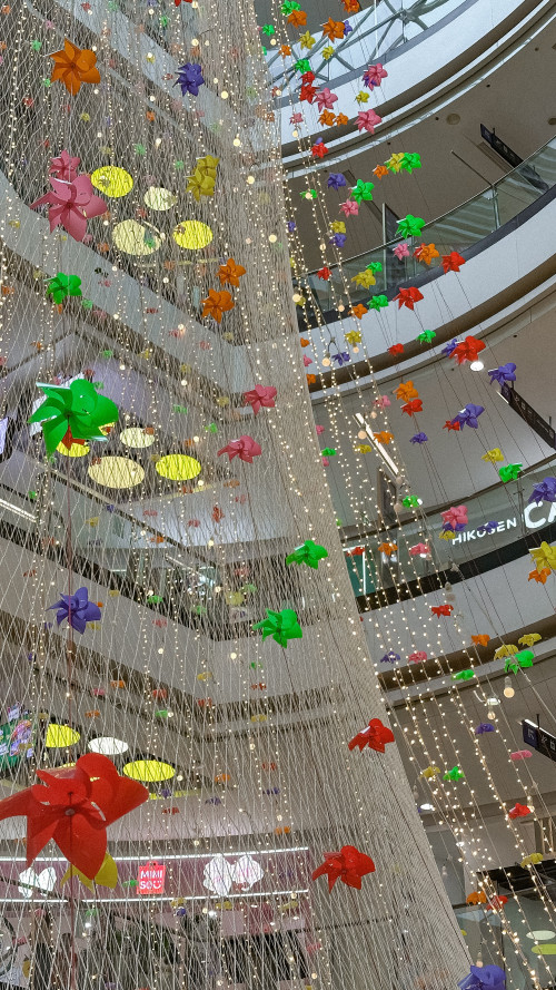 Cảnh quan tầm lưới tại Vạn Hạnh Mall