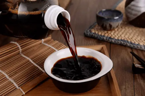 Gia vị đã mở quá lâu có thể gây hại cho gan.