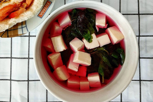Canh rau dền đậu phụ