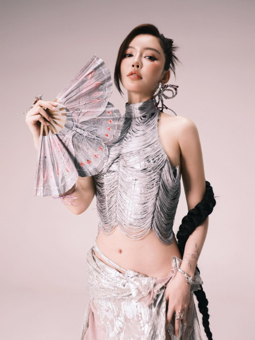 Bích Phương gây chú ý tại sự kiện