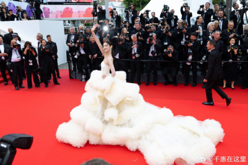 Vạn Thiên Huệ tại Cannes! - Ảnh 1.
