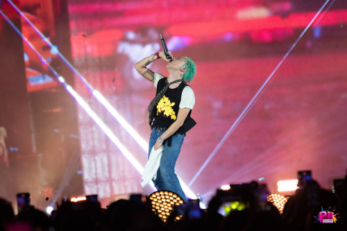 G-Dragon biểu diễn tại K-Star Spark Bangkok