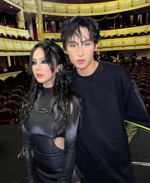 Drama tình ái của Lim Feng