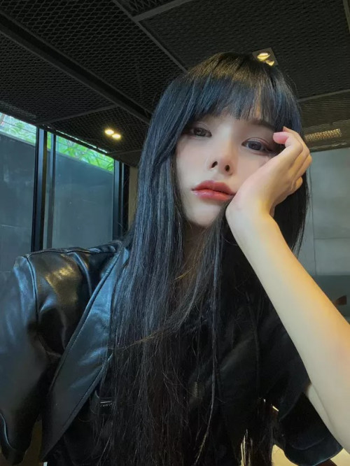 Mối quan hệ giữa Lim Feng và bạn trai gây xôn xao