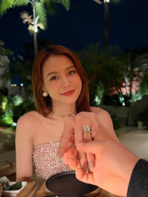 Chồng bí ẩn chưa bao giờ lộ diện của sao nữ Vbiz