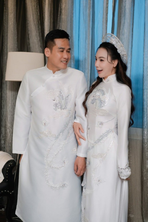 Nhan sắc HỒ Quỳnh Hương thay đổi thế nào sau hơn 20 năm đi hát?- Ảnh 9.