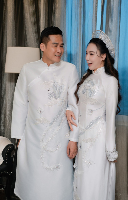 Lý Nhã Kỳ trong đám cưới Hồ Quỳnh Hương