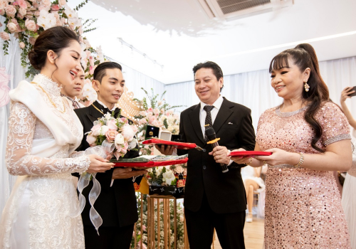Khánh Thi và Phan Hiển