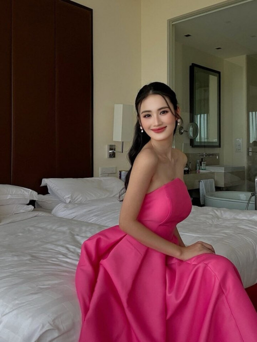 Gu thời trang giúp Ý Nhi ghi điểm tại Miss World 2025 - Ảnh 11.