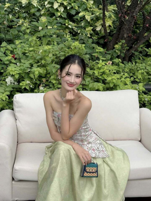 Gu thời trang giúp Ý Nhi ghi điểm tại Miss World 2025 - Ảnh 4.