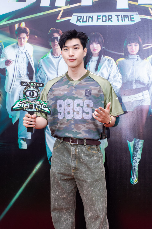 HIEUTHUHAI lại vướng drama thời trang: Fan tự bóc thần tượng mặc hàng nhái, nam rapper lặng lẽ xoá story?- Ảnh 2.