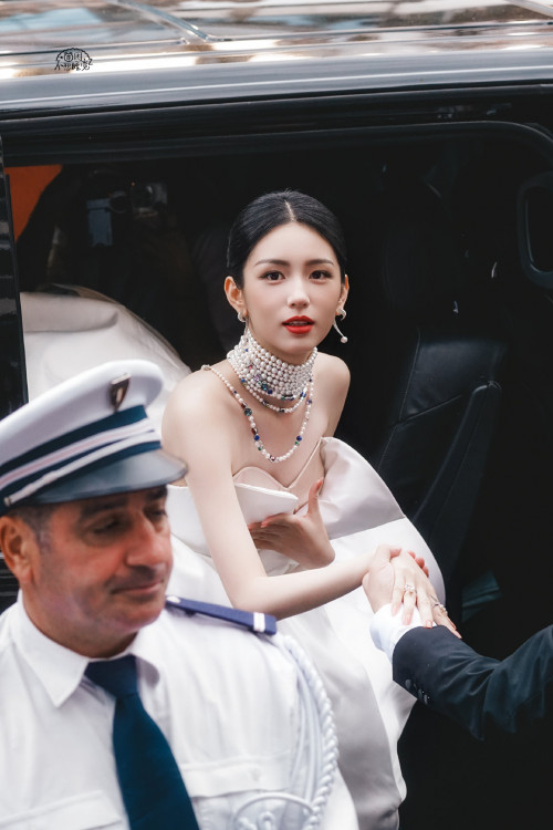 Châu Đã xuất hiện tại LHP Cannes 2025