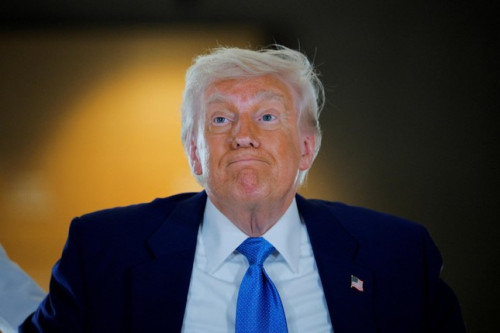 Ông Trump lại nhắm vào Taylor Swift - Ảnh 1.