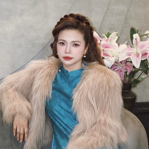 Kiều Anh.