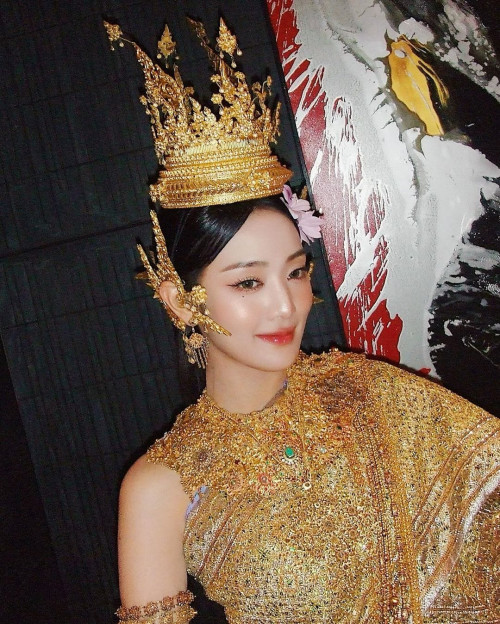 Minnie tại lễ hội Songkran