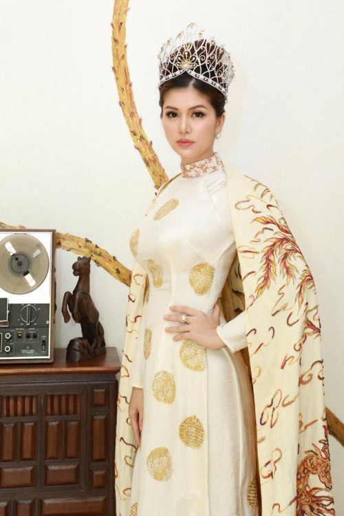 Oanh Yến - Hoa hậu Thế giới 2015