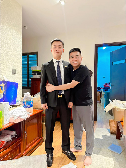 Người tham gia đóng quảng cáo, bán kẹo rau KERA - Ảnh 2.