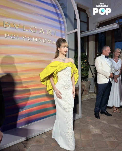 Lisa thu hút sự chú ý tại sự kiện BVLGARI.