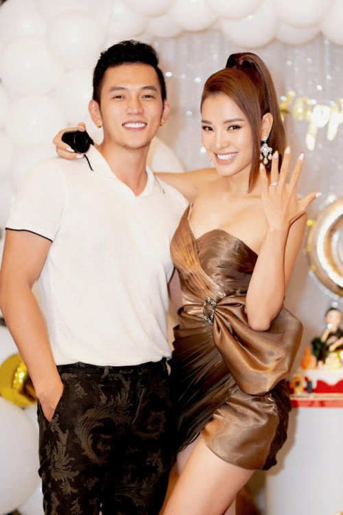 Cuộc sống vợ chồng của nam nghệ sỹ Việt lấy vợ hơn 3 tuổi, có 1 con riêng- Ảnh 1.