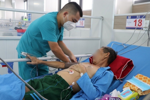 Bệnh nhân điều trị COVID-19.