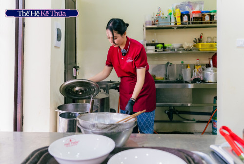 Bùi Thanh Loan và quán phở