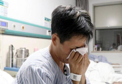 Người phụ nữ mắc ung thư đại trực tràng