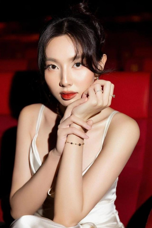 Hoa hậu Thủy Tiên