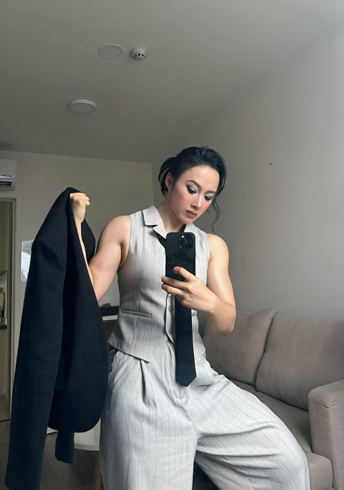 Body cuốn cuốn gây sốc của Angela Phương Trinh- Ảnh 1.