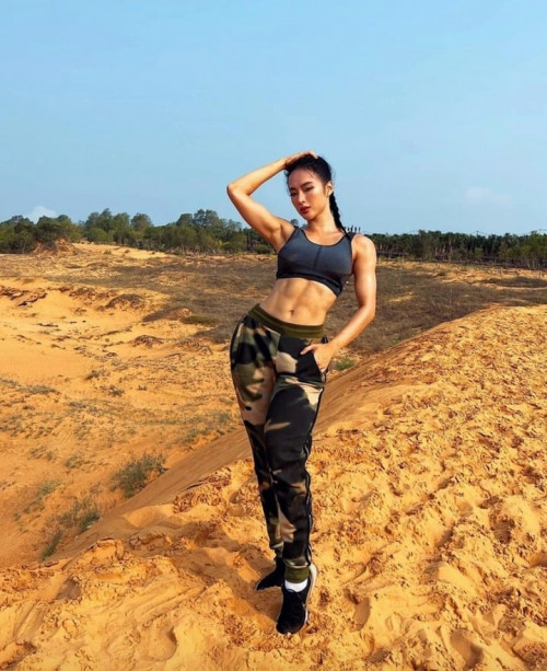 Body cuốn cuốn gây sốc của Angela Phương Trinh- Ảnh 3.
