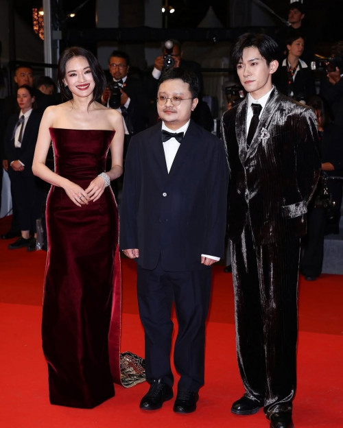 Thư Kỳ tại Cannes 2023 - Ảnh 1.