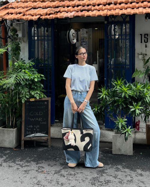 Phương Khánh với phong cách jeans