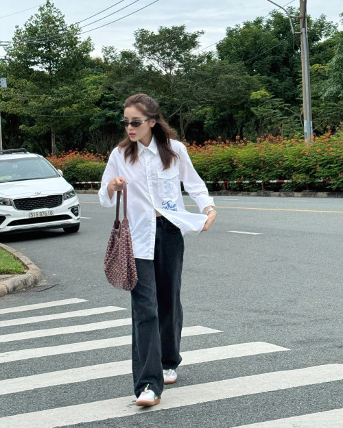 Kỳ Duyên với phong cách jeans