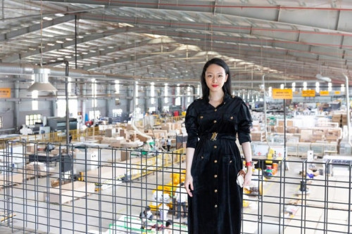 Phương Nga tập trung cho công việc kinh doanh