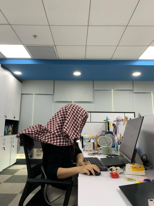 Cảnh làm việc OT