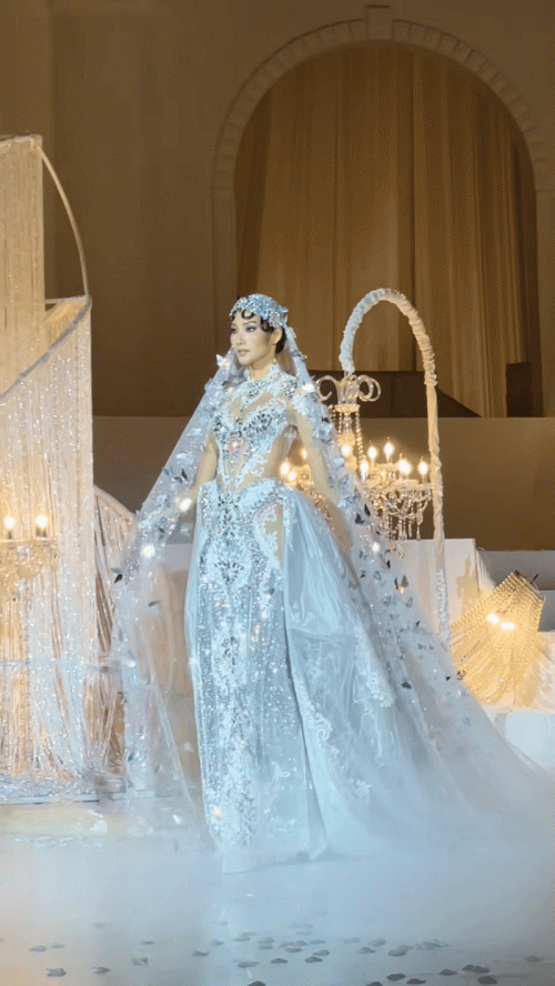 Tạo hình cô dâu của Hoàng Thùy