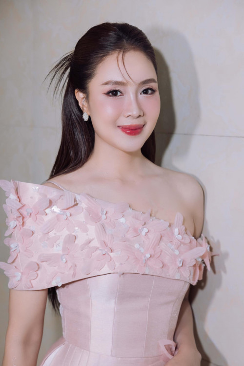 Hồng Diễm - diễn viên tài sắc vẹn toàn