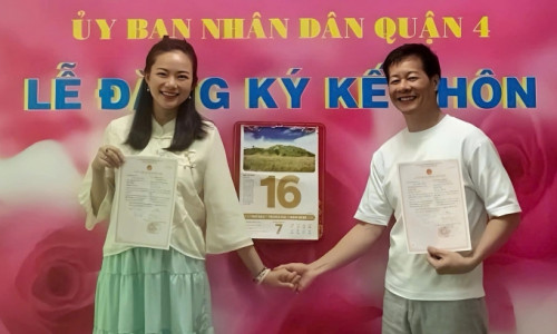 Phan Như Thảo ký kết hôn