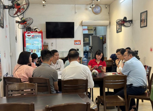 Lòng Chát rầm rộ khuyến mãi món