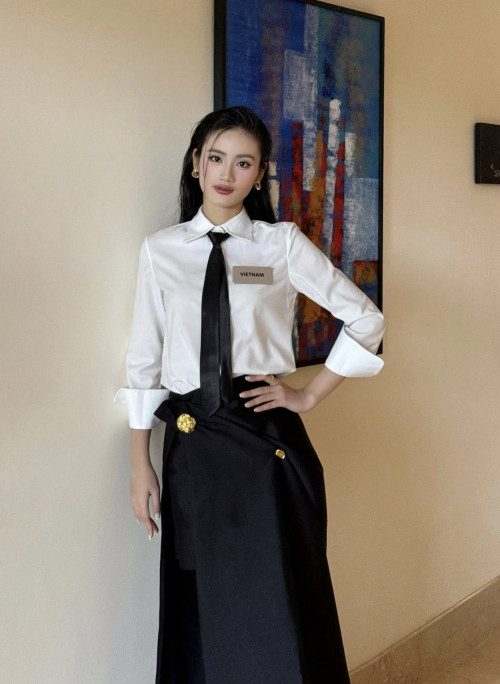 Ý Nhi tạo được nhiều thiện cảm khi nhập cuộc cuộc thi Miss World 2025