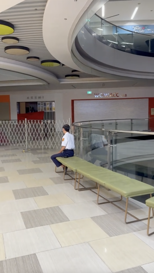 Khung cảnh khu vực ghế chờ