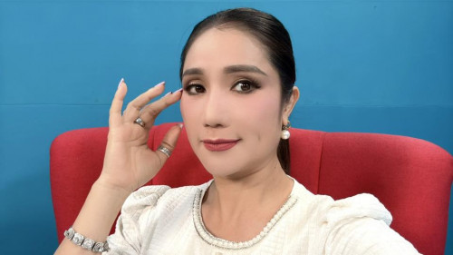 Nghệ sĩ Cát Tường