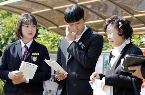 Mối quan hệ giữa Choi Jun Hee và bà ngoại vẫn 'cảm không lạnh, canh không ngọt'