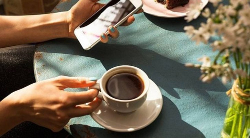 Cà phê giúp tỉnh táo nhưng cũng có thể gây hại cho dạ dày.