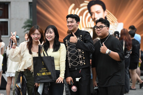 SOOBIN trong buổi tổng duyệt